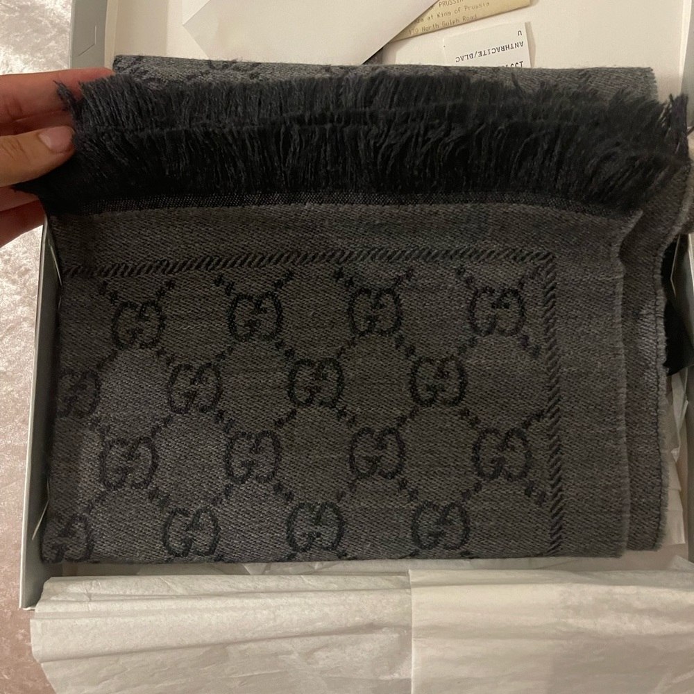 GG jacquard pattern knitted scarf